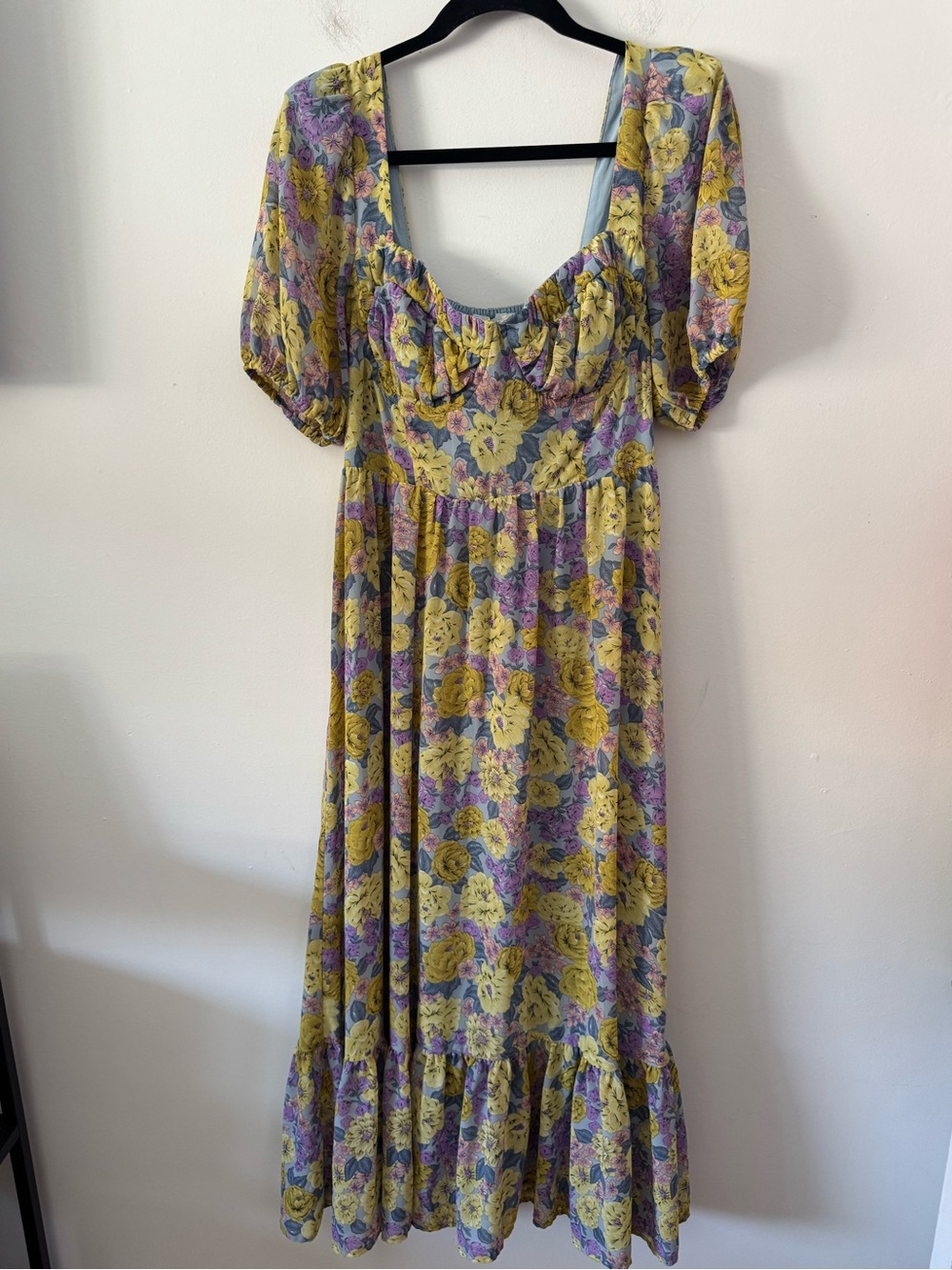 Astr Floral Puff-Sleeve Midi Dress in Yellow and Lavender Large